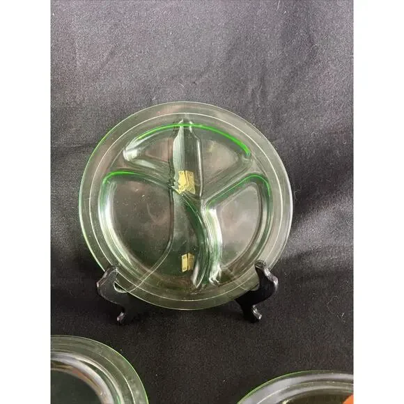 Vintage Green Depression Uranium Glass Grill Dinner Plates - Set Of Six - Picture 3 of 11